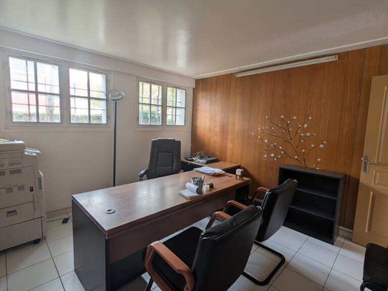   Bureaux lumineux de 88 m² avec terrasse – Boulevard Gambetta, Calais — photo 1