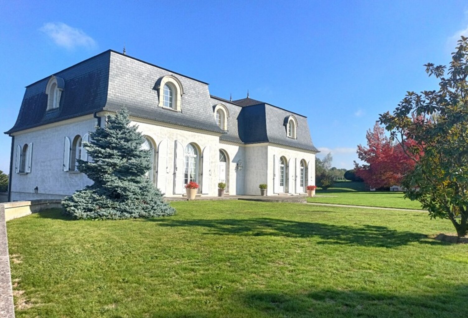 MONTLUCON A vendre  Maison contemporaine 7 pièces — photo 1