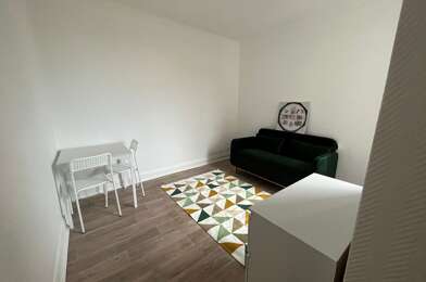 Appartement 1 pièces 920 €