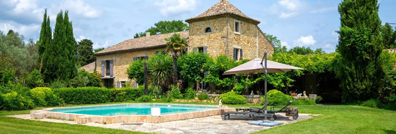 Maison 8 Pièces 345 m² à vendre à Orange (84100)