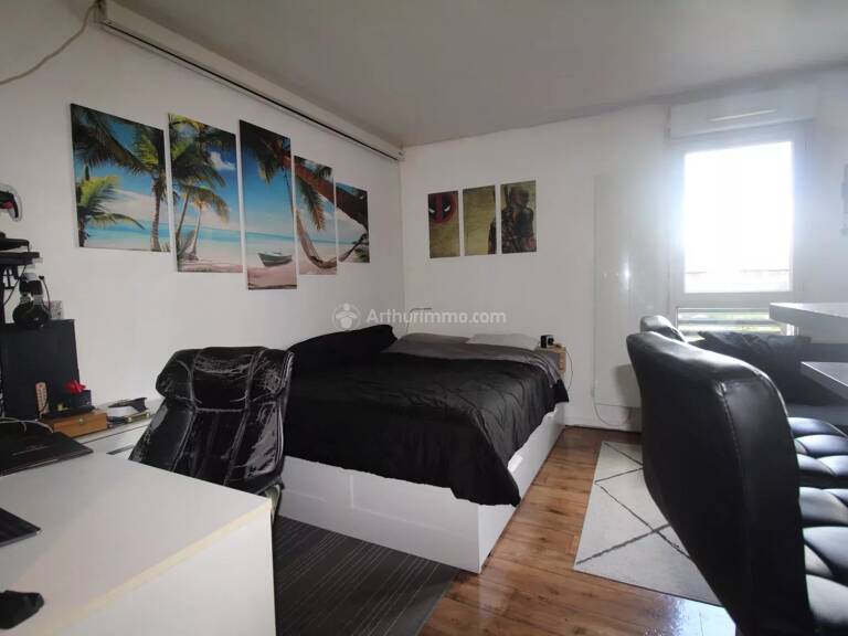 Très Rare Appartement Montevrain Grand Studio de 27.40 m2 et parking — photo 1