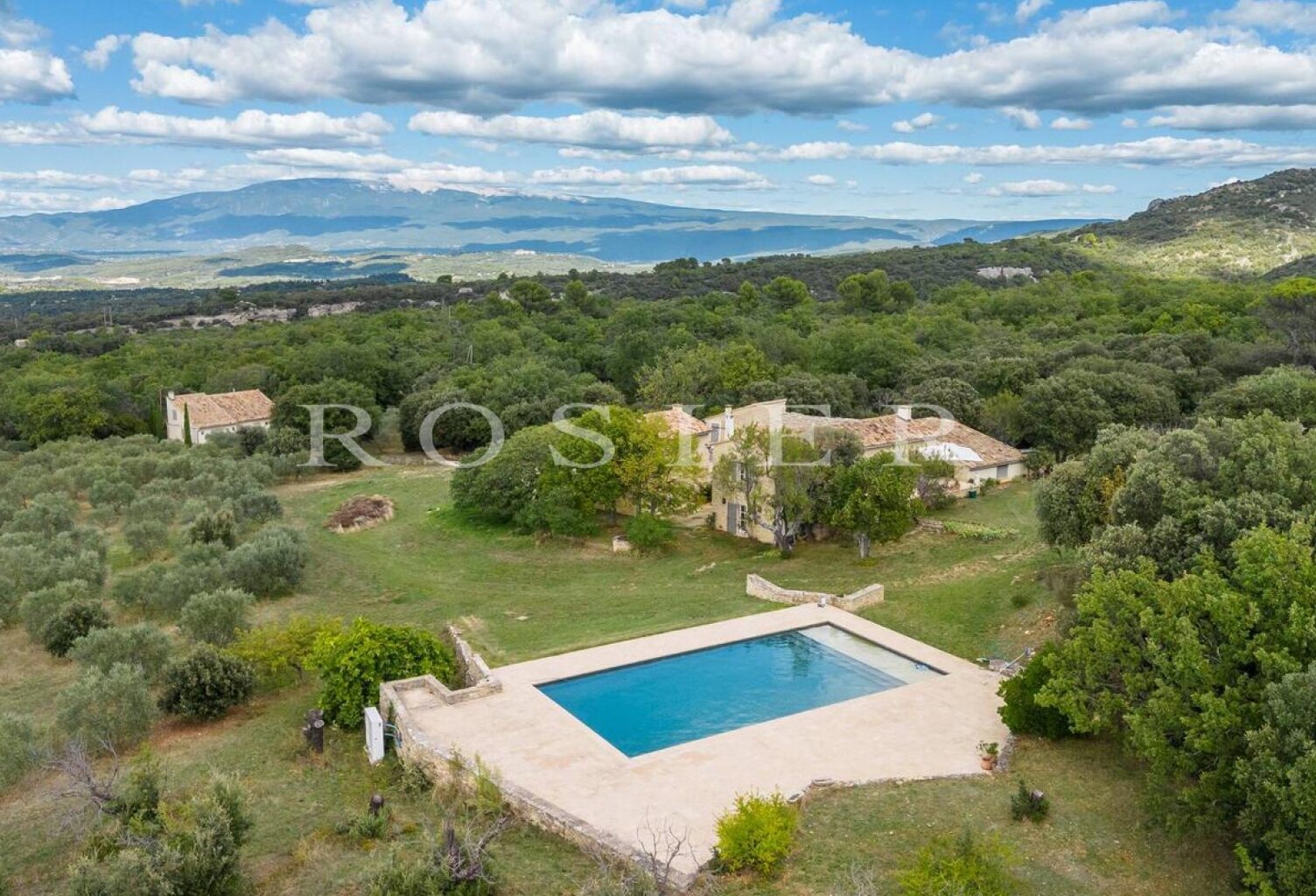 Vente à Venasque : Cette propriété est un véritable bijou de l'a — photo 1