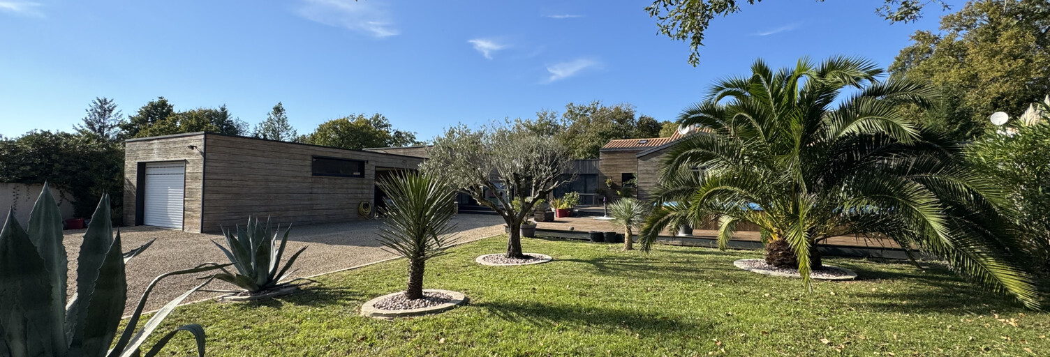 Maison 9 Pièces 290 m² à vendre à Étaules (17750)