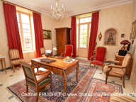 LA CHATAIGNERAIE - Centre ville - Bel ensemble immobilier — photo 2