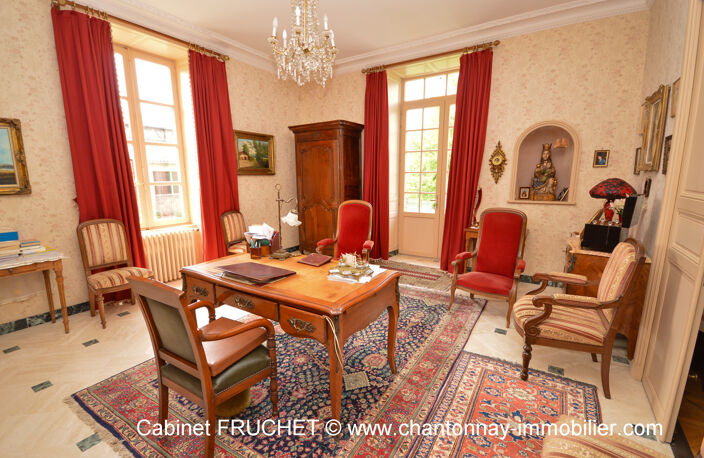 LA CHATAIGNERAIE - Centre ville - Bel ensemble immobilier — photo 2