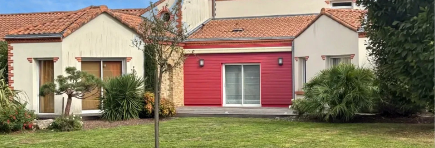 Maison 8 Pièces 190 m² à vendre à Vieillevigne (44116)