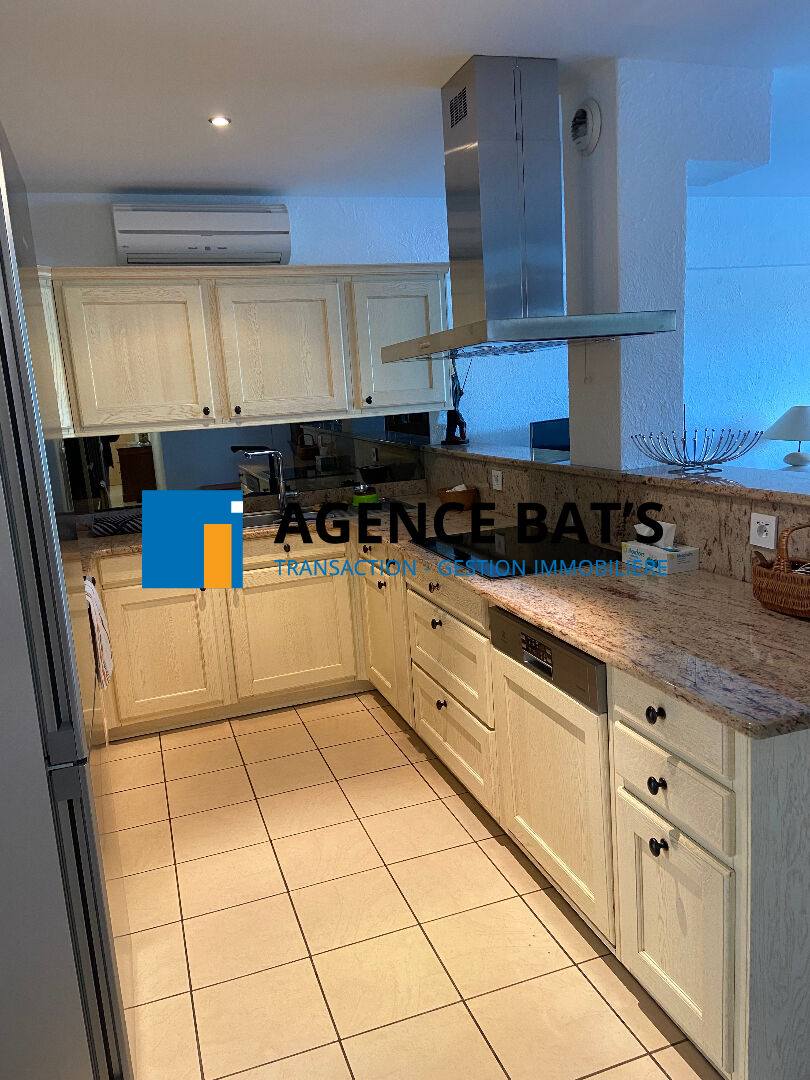 Photo Appartement  3 pièce(s) 85 m2 image 4/4