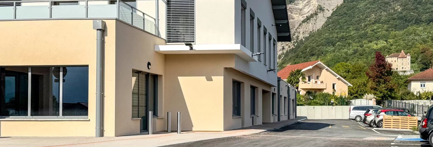 Commerce  196 m² à vendre à La Terrasse (38660)