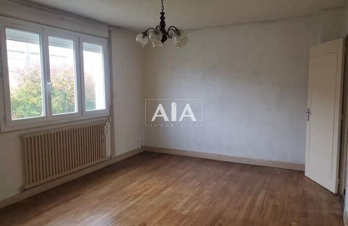 Maison de ville à Ruffec — photo 4