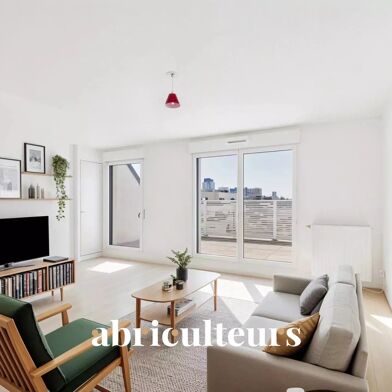 Appartement 4 pièces 489725 €