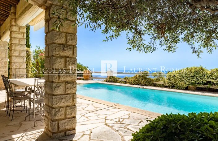 Aux portes de Monaco – Villa de charme avec piscine et terrain d — photo 2