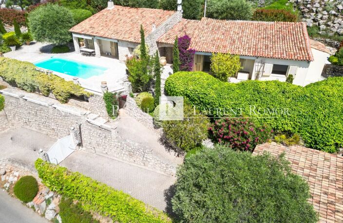Aux portes de Monaco – Villa de charme avec piscine et terrain d — photo 3