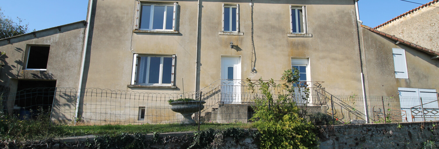 Maison 4 Pièces 129 m² à vendre à Saint-Cyr-des-Gâts (85410)