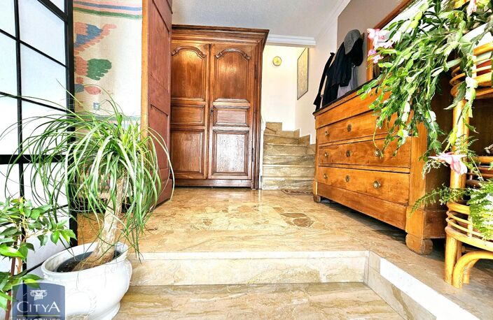 Vente maison 7 pièces 171 m² Châteauroux (36000) — photo 2