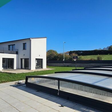 Maison 5 pièces 329000 €