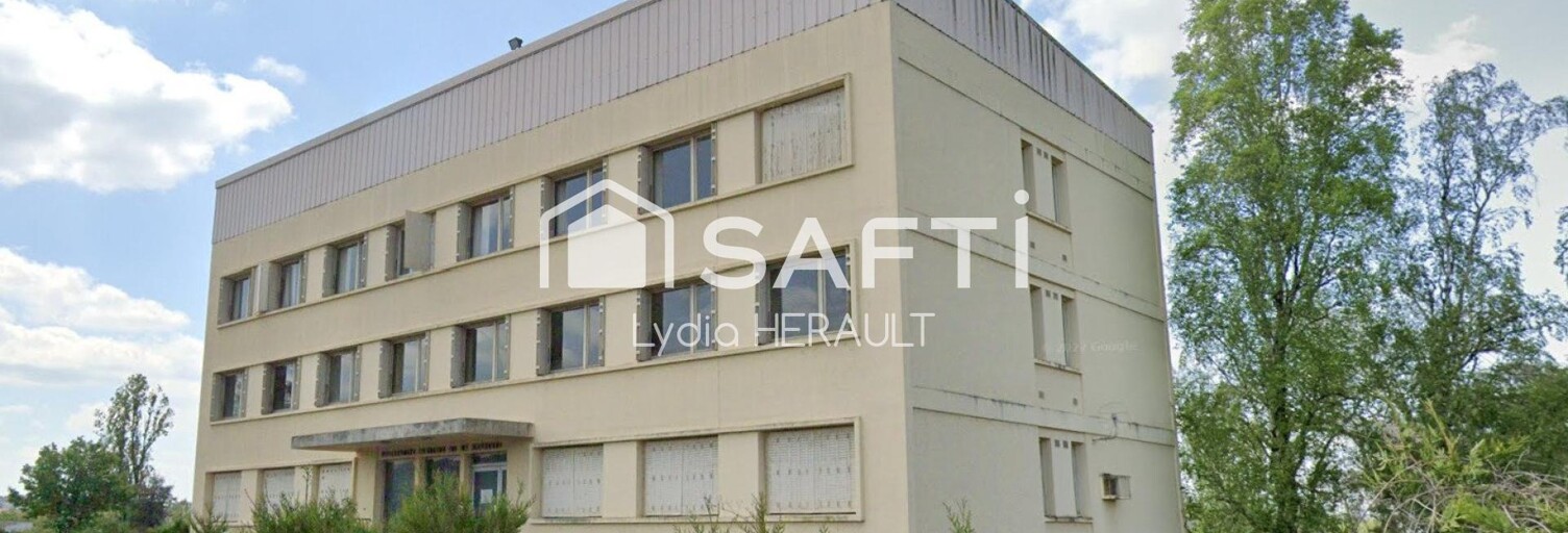 Immeuble  1160 m² à vendre à Gond-Pontouvre (16160)