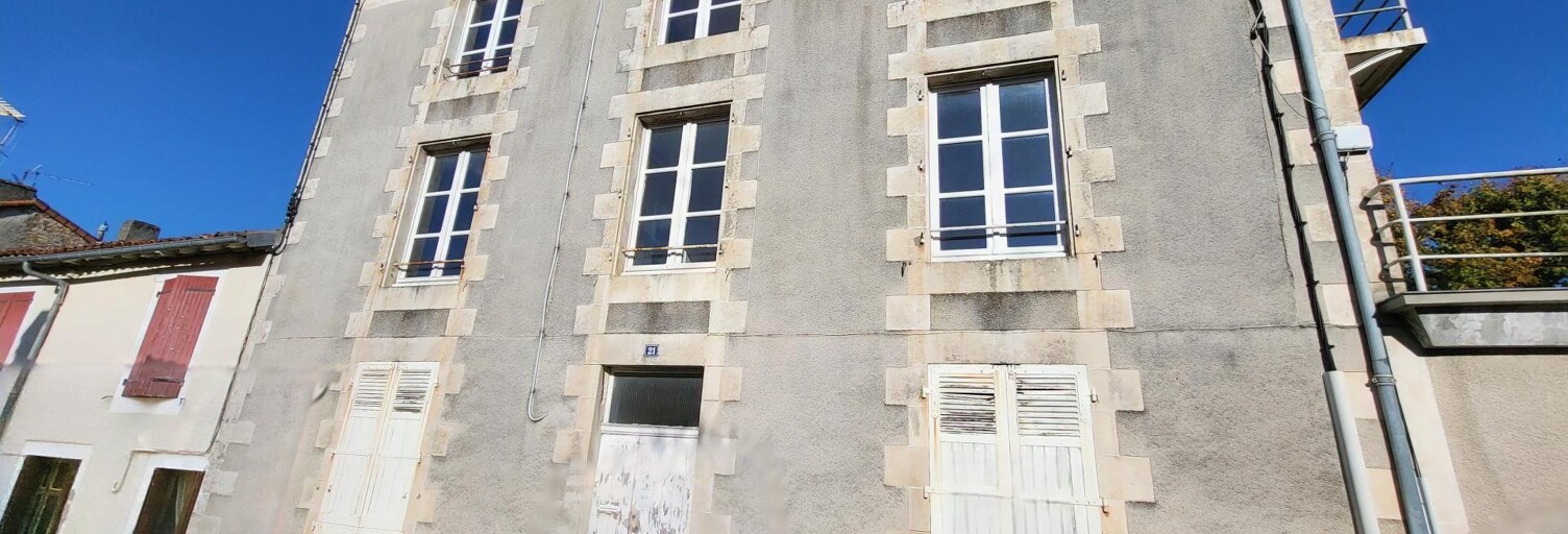 Maison 8 Pièces 275 m² à vendre à Montmorillon (86500)