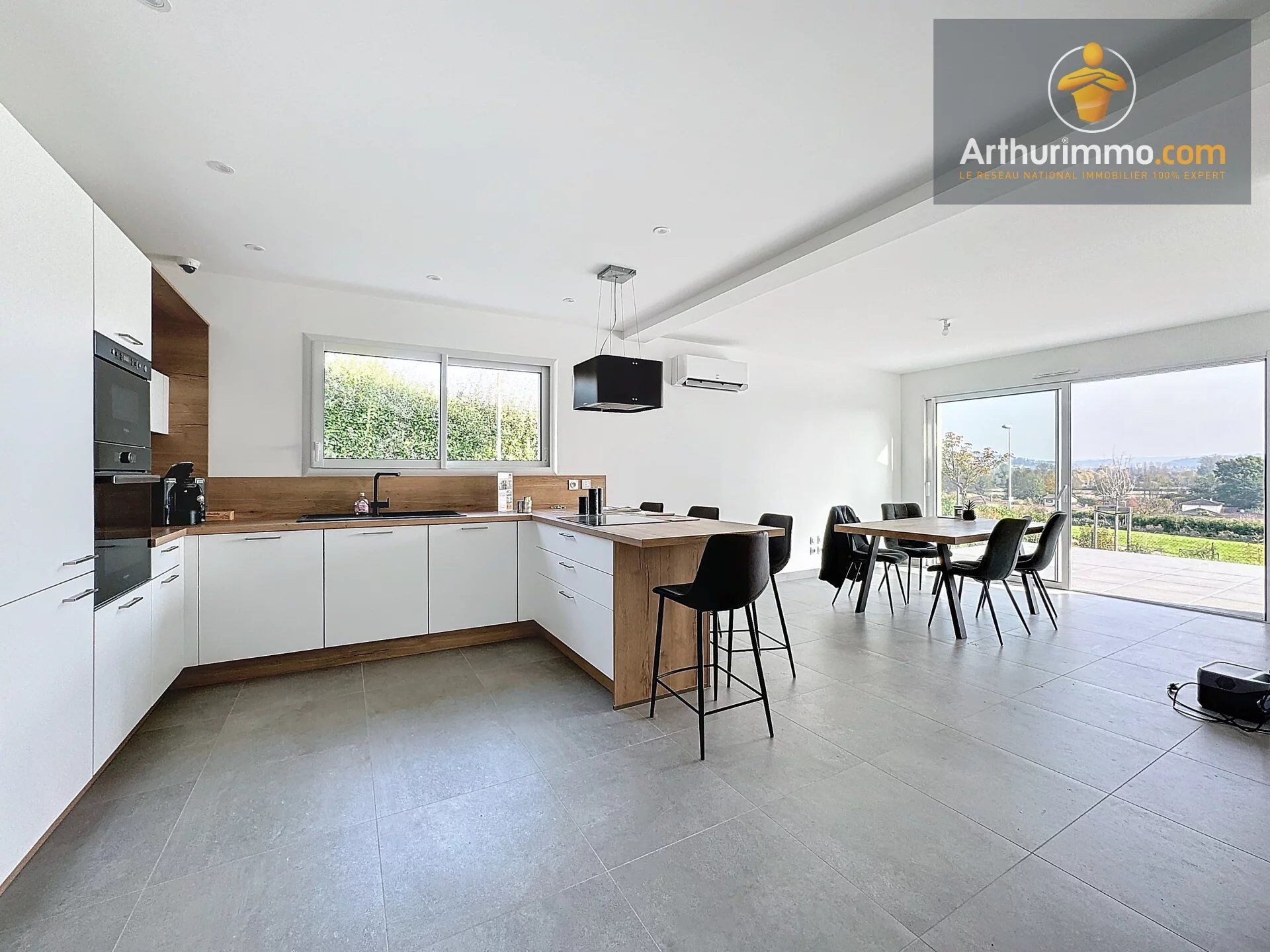Maison 5 pièces 126 m² · à L'Isle-d'Abeau · 126 m² · 385 000 €