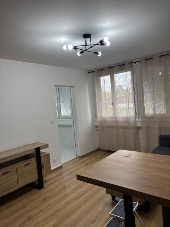 Photo Location T3 46 m² à Pierre-Bénite 1 200 ¤ CC /mois image 2/4