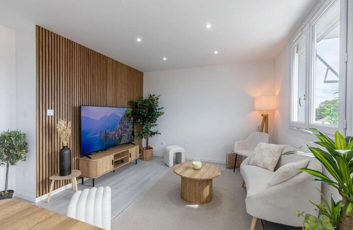 Superbe faux T4 entièrement rénové avec goût et prestations haut de gamme – Balcon, vue dégagée – Montpellier centre ! — photo 4