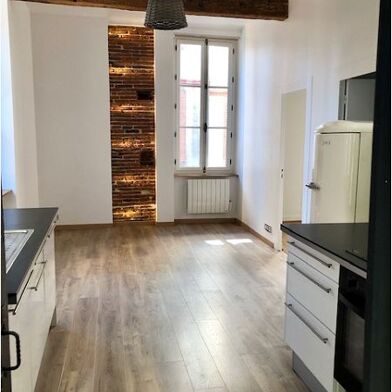 Appartement 2 pièces 779 €