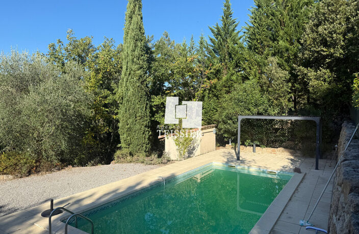 Villa — photo 3