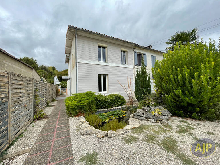 MAISON SAINTES — photo 1