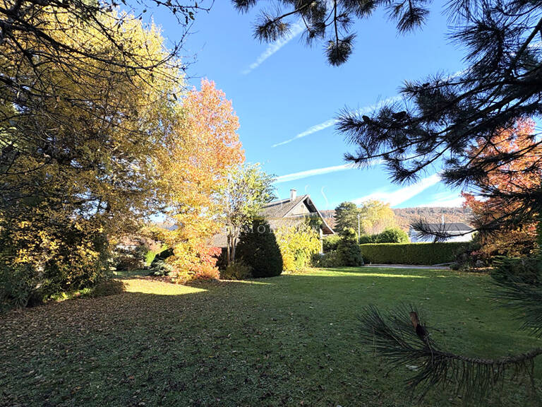 VIEUGY centre, EXCLUSIF ! Maison de caractère avec terrain constructible de 1541m2 — photo 1