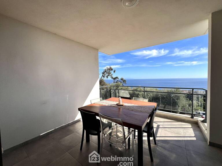 Appartement - 65m² - Bastia — photo 1