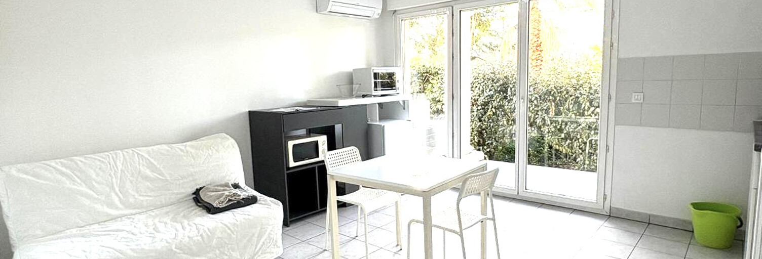 Appartement 1 Pièce 23 m² à louer à Hyères (83400)