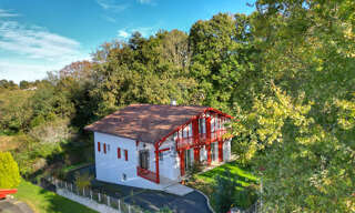 Maison 8 Pièces 199 m² à vendre à Saint-Palais (64120)