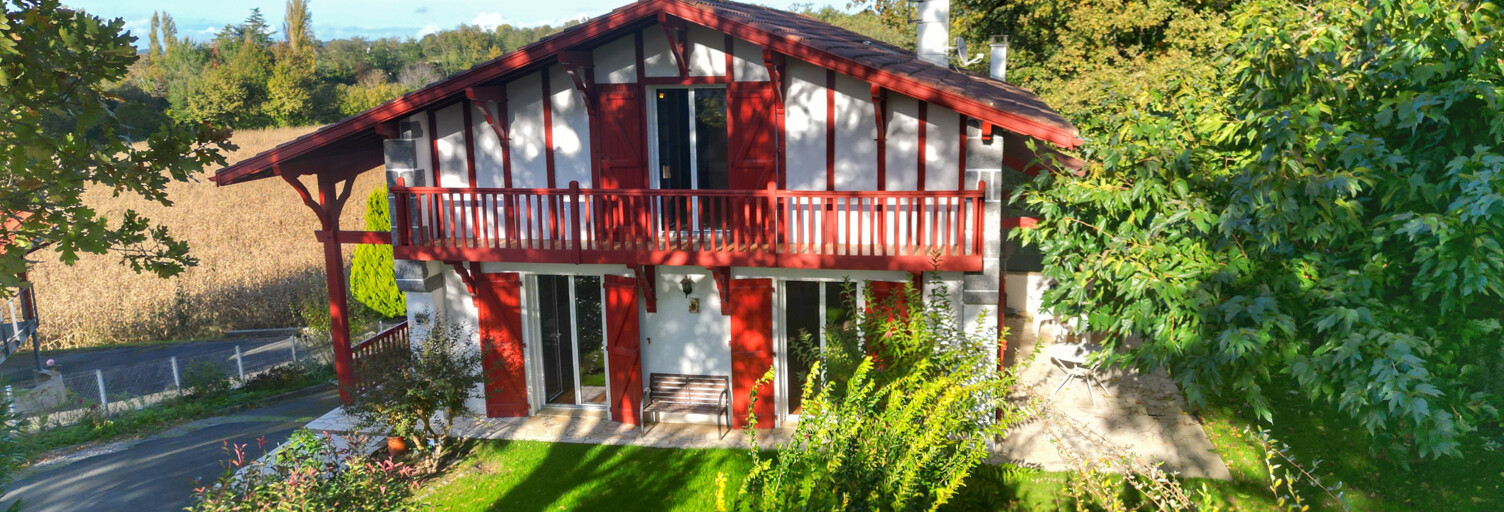 Maison 8 Pièces 199 m² à vendre à Saint-Palais (64120)