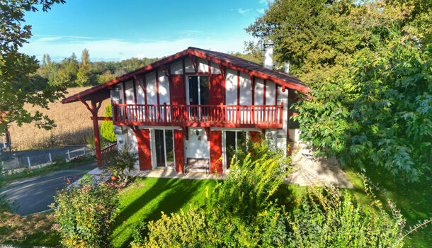 Villa / Maison 8 pièces  à vendre Saint-Palais 64120