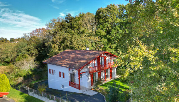 Villa / Maison 8 pièces  à vendre Saint-Palais 64120