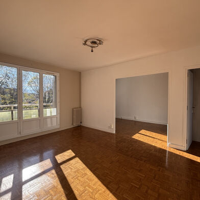 Appartement 3 pièces 730 €