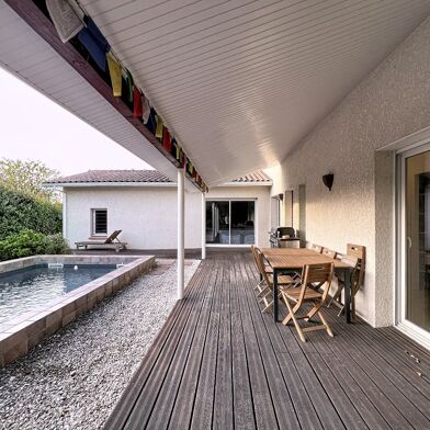 Maison 4 pièces 549900 €