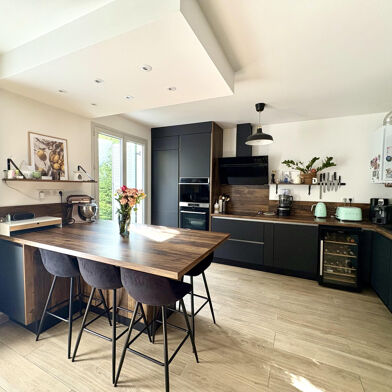 Appartement 3 pièces 285000 €