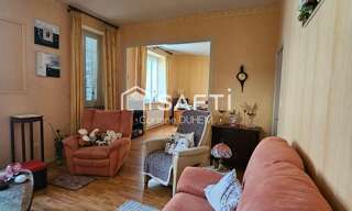 Maison 11 Pièces 240 m² à vendre à Broût-Vernet (03110)