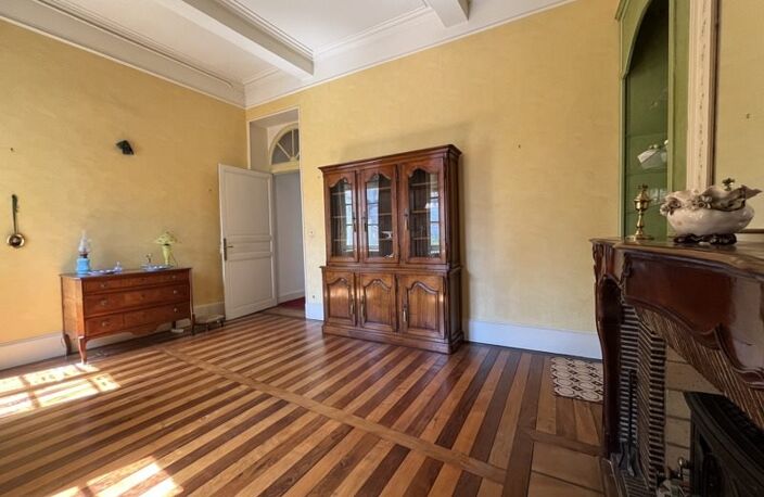 Maison de ville de 10 pièces principales — photo 5