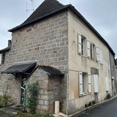 Maison 3 pièces 93400 €