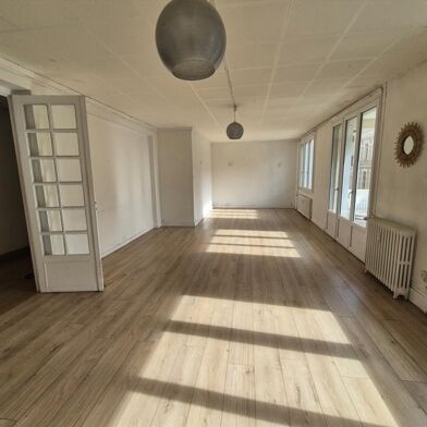 Appartement 4 pièces 109979 €