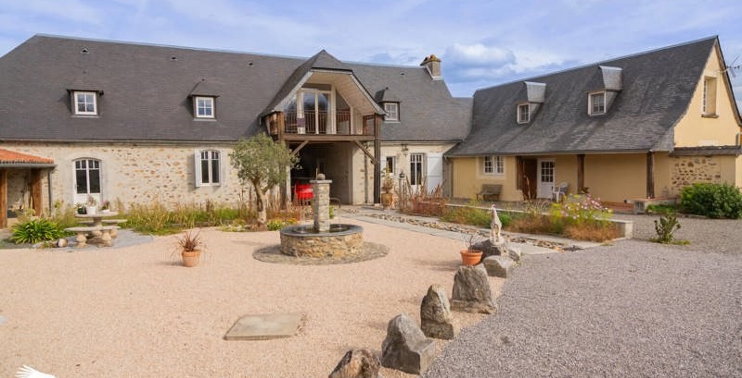 Villa de 7 pièces principales — photo 1