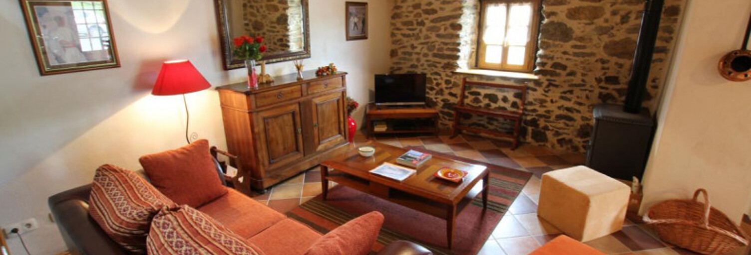 Appartement 4 Pièces 89 m² à louer à Saint-Étienne-de-Baïgorry (64430)