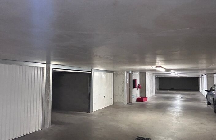 Vente garage   Villeurbanne (69100) — photo 2