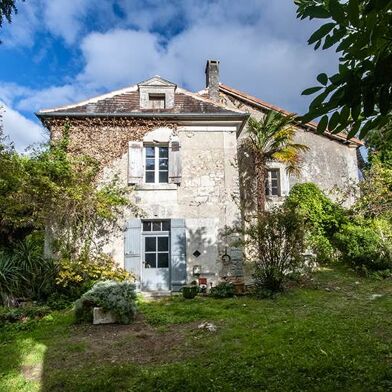 Maison 9 pièces 254880 €