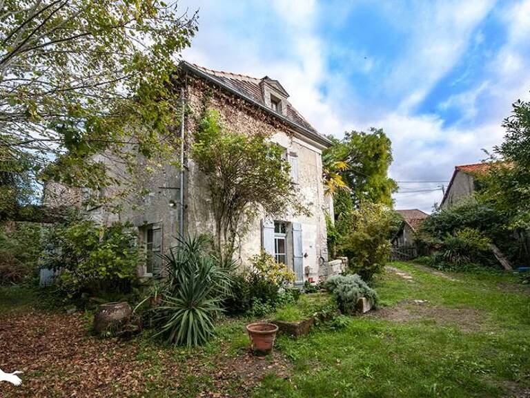 Maison en pierre de 9 pièces principales — photo 1
