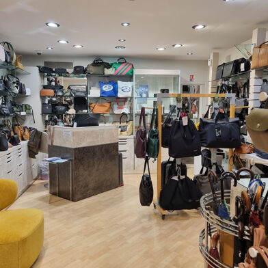 Commerce  130000 €