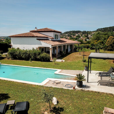 Maison 6 pièces 997000 €