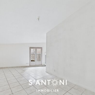 Appartement 3 pièces 132000 €