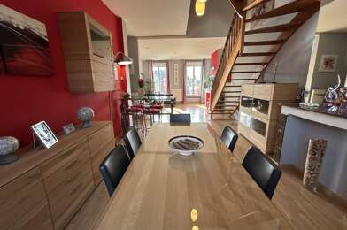 Appartement 4 pièces 225300 €